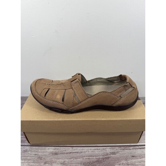 Clarks Slip On Shoes Women SZ 7.5M Tan Leather Comfort Flats Stretch - Picture 7 of 16